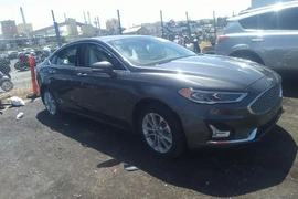Ford Fusion Energi 2019г.