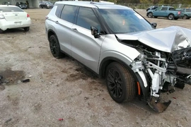 Mitsubishi Outlander 2022г.