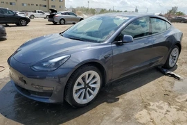 Tesla Model 3 2022г.