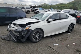 Toyota Camry Hybrid 2020г.