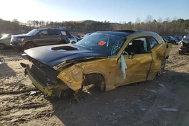 Dodge Challenger 2020г.