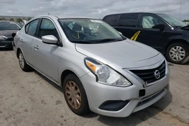 Nissan Versa 2015г.