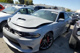 Dodge Charger 2022г.