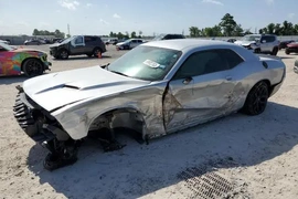 Dodge Challenger 2022г.