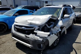 Subaru Outback 2020г.
