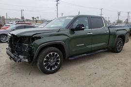 Toyota Tundra 2022г.