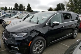 Chrysler Pacifica 2022г.