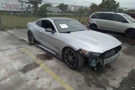 Ford Mustang 2016г.