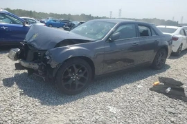 Chrysler 300 2022г.