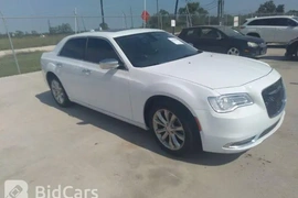 Chrysler 300 2020г.