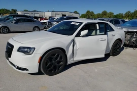Chrysler 300 2019г.
