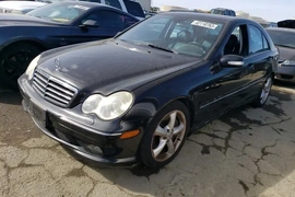 Mercedes-Benz C-Class 2005г.