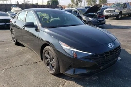 Hyundai Elantra 2023г.