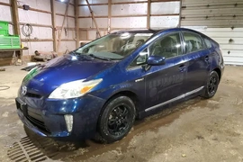 Toyota Prius 2013г.