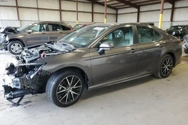 Toyota Camry 2021г.