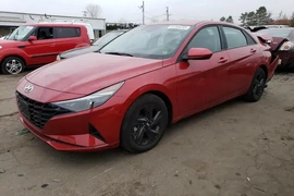 Hyundai Elantra 2022г.