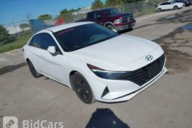 Hyundai Elantra 2021г.