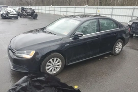 Volkswagen Jetta Hybrid 2013г.