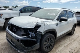 Volkswagen Taos 2022г.