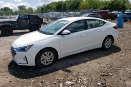 Hyundai Elantra 2019г.