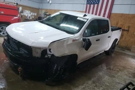 Chevrolet Silverado 2021г.