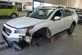 Subaru Outback 2022г.
