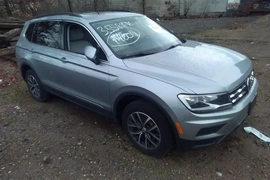 Volkswagen Tiguan 2020г.