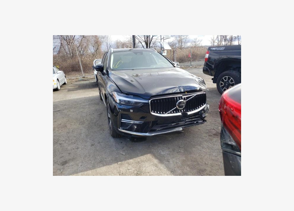 Volvo XC60 2023г.